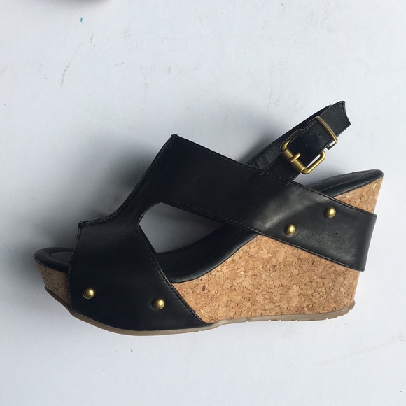 Black Leather Kenneth Cole wedge sandals - Picture 7 of 8